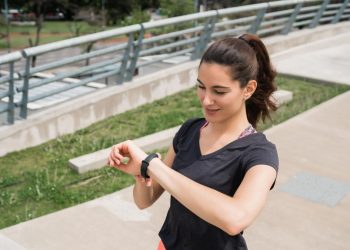 5 Smartwatch Murah Rp 500 Ribuan untuk Lari dengan Fitur Lengkap di Tahun 2025