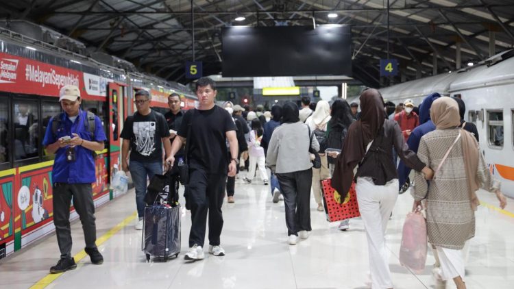 91 Persen Tiket Kereta Jarak Jauh Laku Terjual Selama Nataru 2025-2026