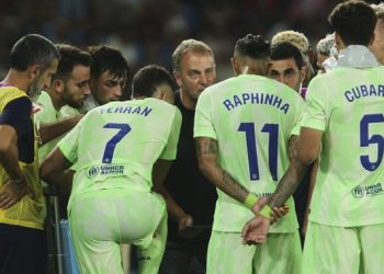 Barcelona Siap Perpanjang Kontrak Flick hingga 2028: Alasan dan Sikap Pelatih