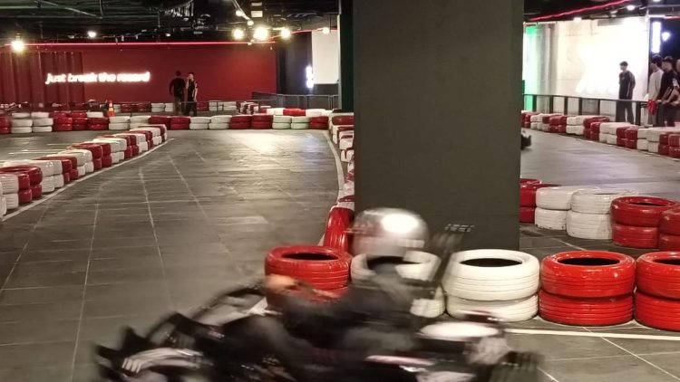 Go-kart Indoor Buka Cabang Pertama di Jakarta, Uji Adrenalin dan Lepas Stres
