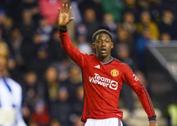 Karier Mandek di Old Trafford? Paul Ince Minta Kobbie Mainoo Segera Tinggalkan Man United