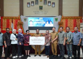 Pemulihan Ekonomi Padang Pariaman: Komisi VII DPR RI Salurkan Rp500 Juta untuk UMKM