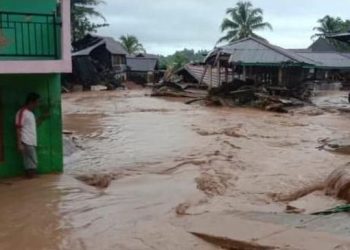 Banjir Bandang Hancurkan Ribuan Rumah, Pengantin Baru Menjadi Korban