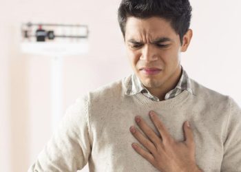 Jantung Sering Berdebar? Kenali 8 Penyakit yang Menyebabkannya