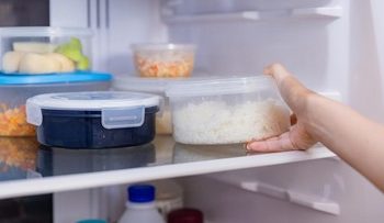Jangan Sembarangan, 5 Jenis Makanan yang Tidak Boleh Disimpan di Wadah Plastik