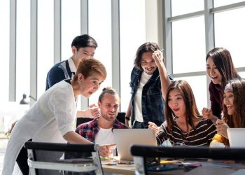 Hasil Riset Tanda Penuaan Otak Terlihat dari Cara Berbicara Anda