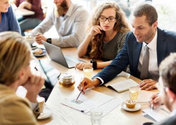 Loyalitas dan Gaji Di Bawah Standar