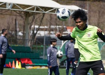 Bahaya Tersembunyi Teknik Heading Sepak Bola dan Risiko Gangguan Saraf yang Mengintai