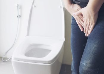 7 Minuman dan Makanan yang Membantu Menyembuhkan Infeksi Saluran Kemih