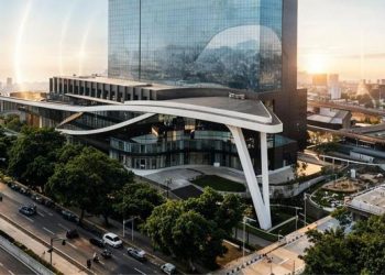 Arsitektur Modern dan Robot Bedah Canggih di Layanan Kesehatan MT Haryono Jakarta