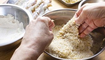Kenali Perbedaan Tepung Panir dan Tepung Roti yang Serupa Tapi Tak Sama