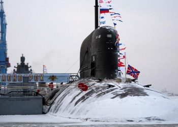 Kapal Selam Rusia Siap Luncurkan Rudal Nuklir Setelah Diserang AS